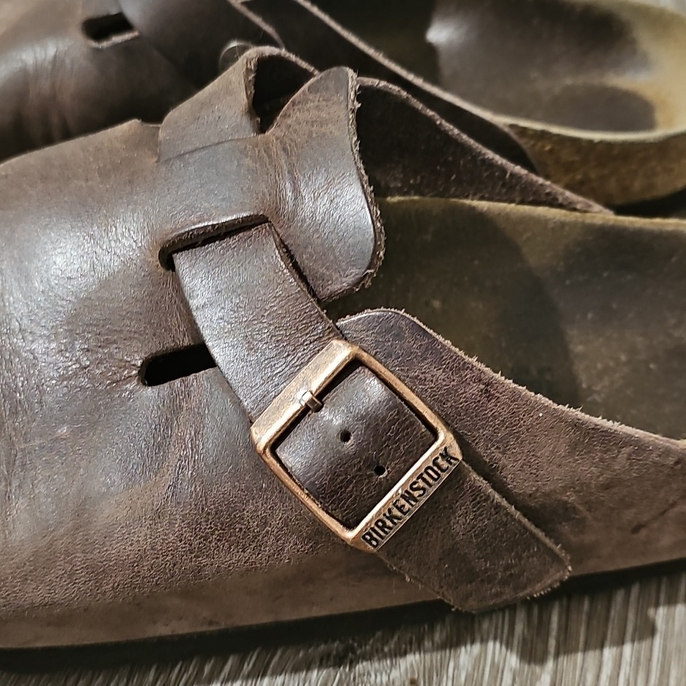 Birkenstock Oiled Leather Clogs - Picture 2 of 5